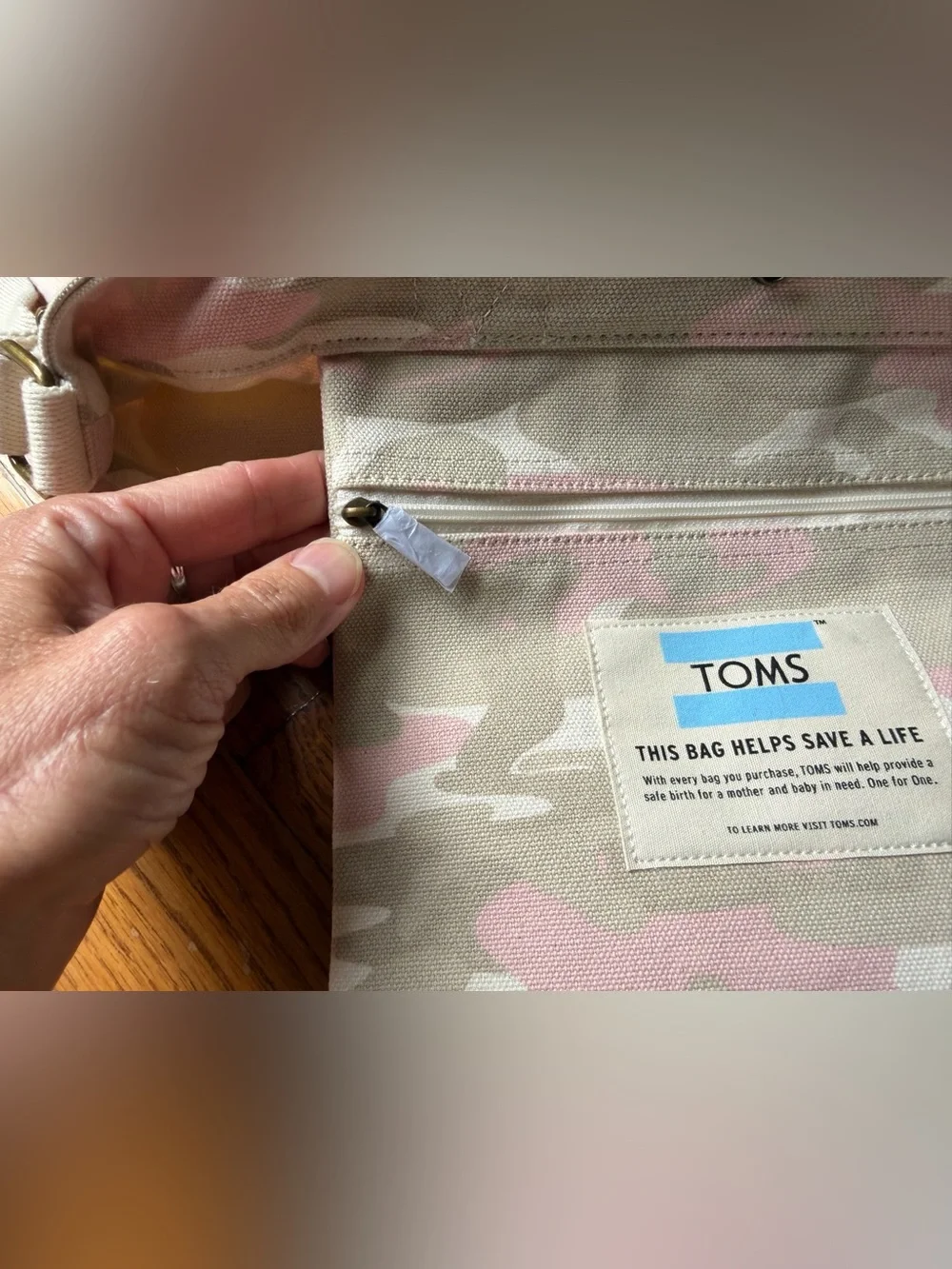 TOMS Pink Camo Canvas Crossbody Tote Bag Convertible Snap Top